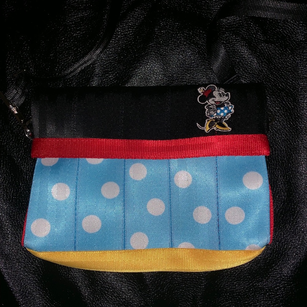 Harvey’s Disney Minnie Mouse mini seatbelt purse